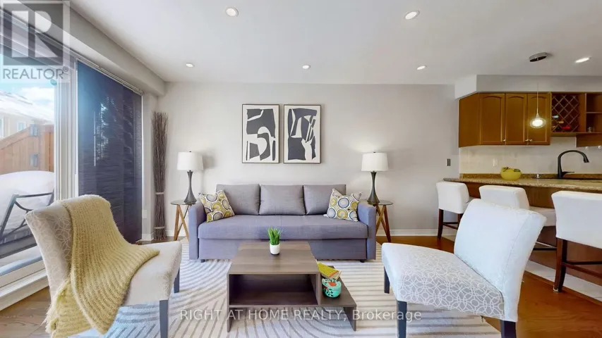 49 WILKES CRESCENT, Toronto (Clairlea-Birchmount), Ontario M1L0B4