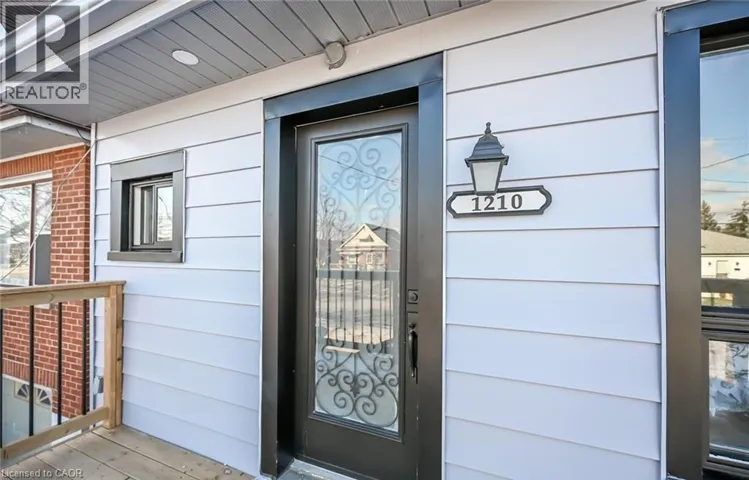 1210 DUNSMURE Road Unit# Upper, Hamilton, Ontario L8H1L4