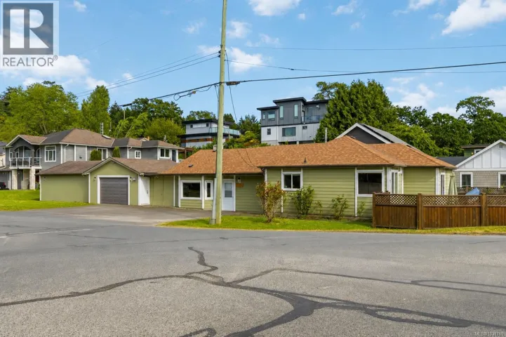 9 Camden Ave, View Royal, British Columbia V8Z1P6