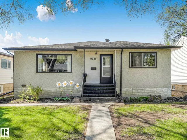 9635 64 AV NW, Edmonton, Alberta T6E0J2