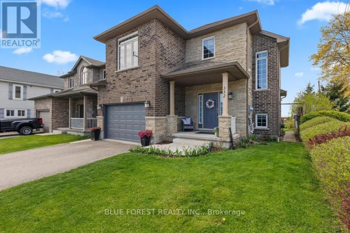 332 ERIE STREET, Central Elgin, Ontario N5L1E3
