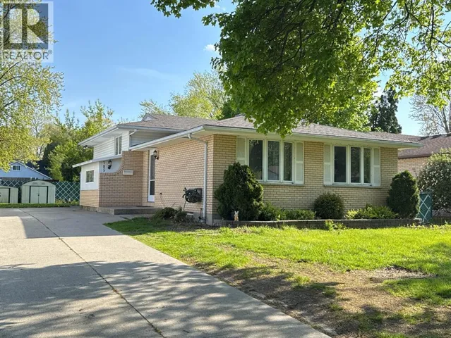 785 ROSS AVENUE, Sarnia, Ontario N7T7R1