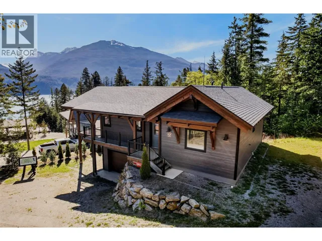 23 Birchgrove Bend, Kaslo, British Columbia V0G1M0