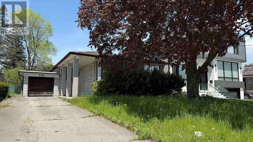 128 SANTA BARBARA ROAD, Toronto (Willowdale West), Ontario M2N2C5