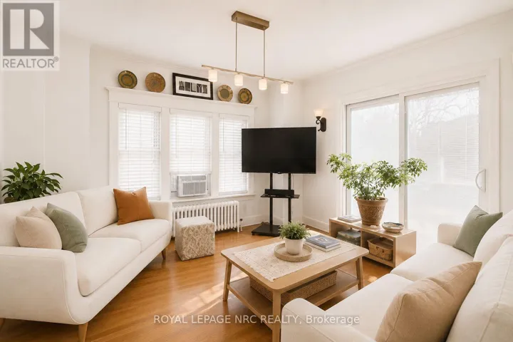 92 DUFFERIN STREET, St. Catharines (Downtown), Ontario L2R1Z8