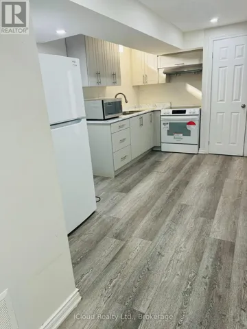 42 WILLIAMSON DRIVE, Brampton (Fletcher's Meadow), Ontario L7A3L9