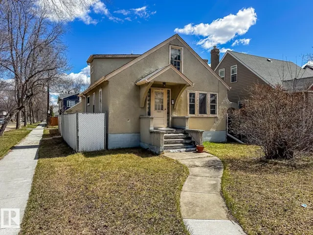 11345 93 ST NW, Edmonton, Alberta T5G1C3