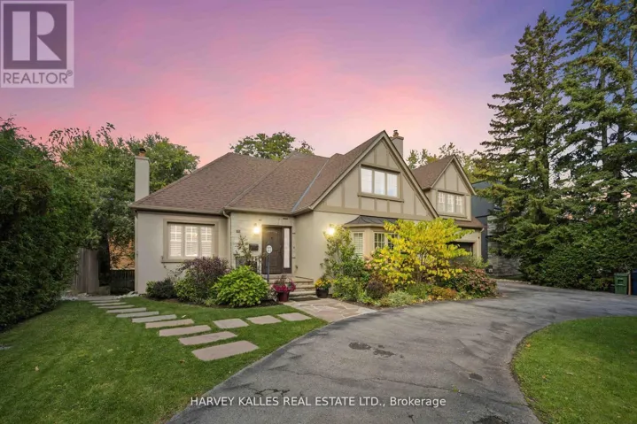 27 ASHLEY PARK ROAD, Toronto (Edenbridge-Humber Valley), Ontario M9A4C9