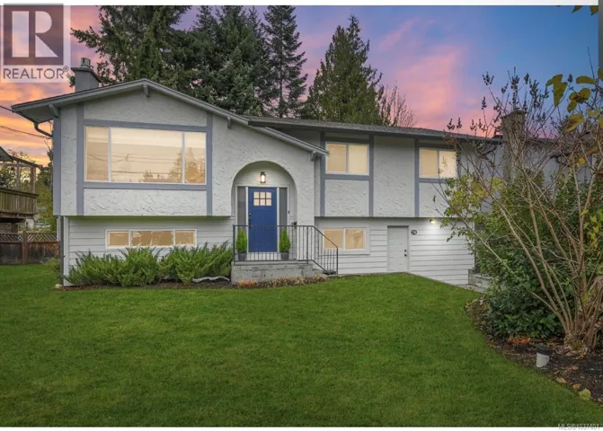 78 Rod & Gun Rd, Courtenay, British Columbia V9N3M9
