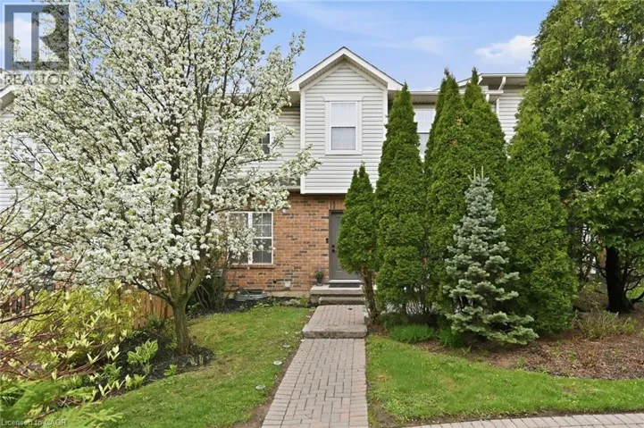 1085 HARROGATE Drive Unit# 35, Ancaster, Ontario L9K1R2