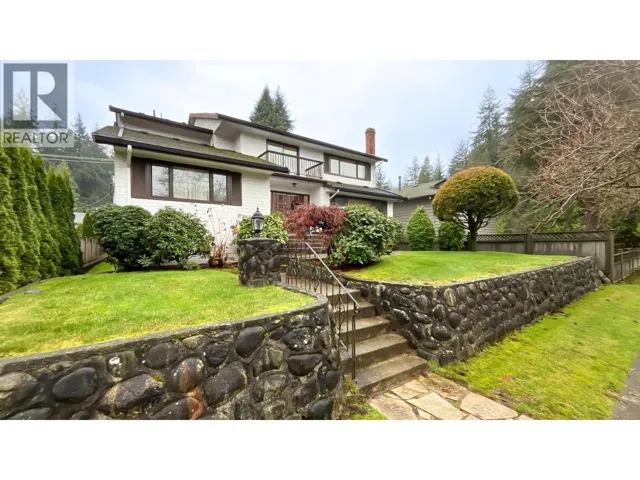4680 W 15TH AVENUE, Vancouver, British Columbia V6R3B6