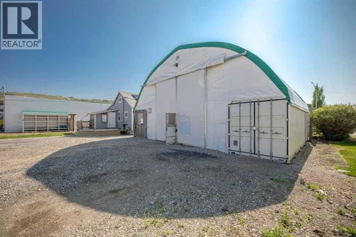 125b River Avenue, Cochrane, Alberta T4C2C2