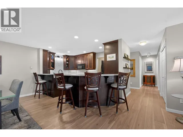 1534 Lawrence Avenue Unit# 306, Kelowna, British Columbia V1Y6M8