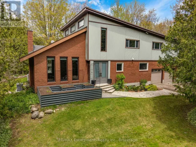 2092 HIGHWAY 6, Hamilton, Ontario N0B2J0