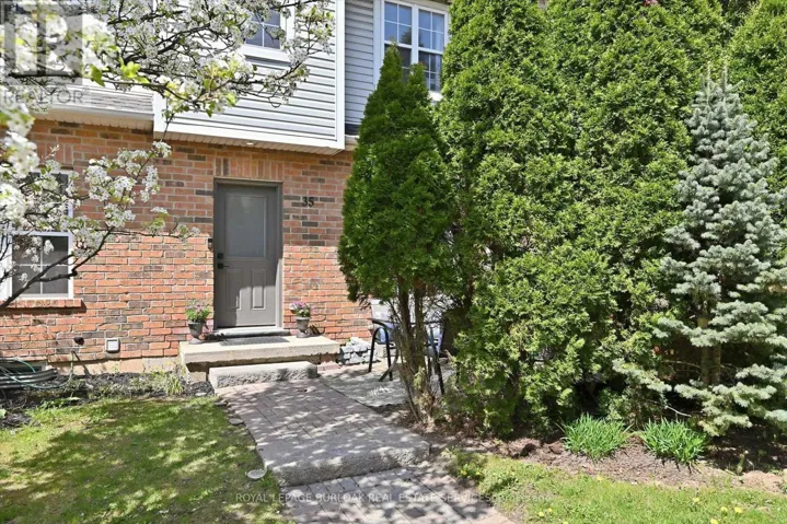 35 - 1085 HARROGATE DRIVE, Hamilton (Meadowlands), Ontario L9K1R2
