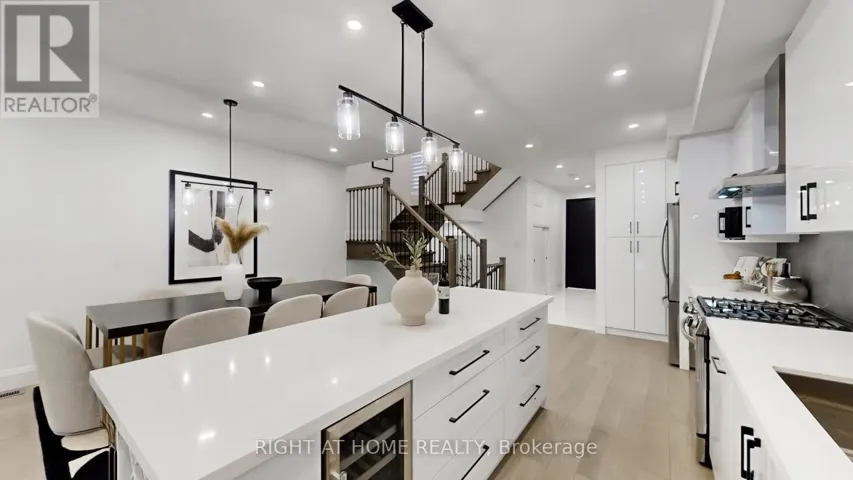 6 PARK STREET, Toronto (Birchcliffe-Cliffside), Ontario M1N2N1