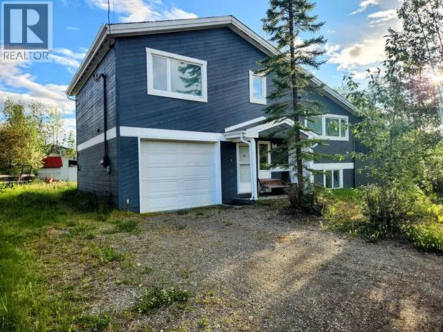 620 YATES CRESCENT, Faro, Yukon Y0B1K0