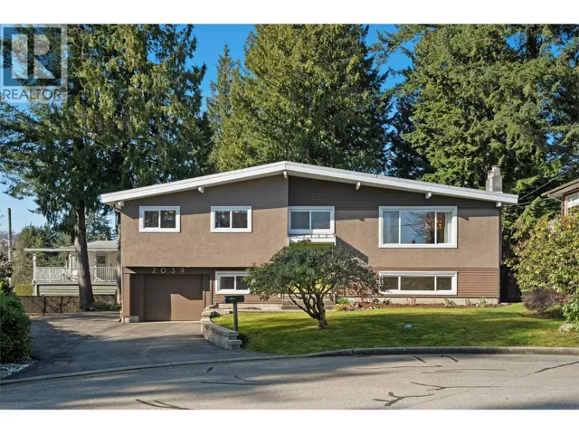 2039 COMPTON COURT, Coquitlam, British Columbia V3J2K9