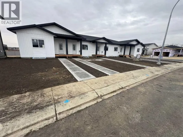 11 Gray Close, Sylvan Lake, Alberta T4S0W4