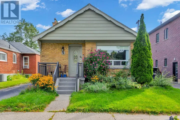 MAIN FLOOR - 5 HIGHVALE ROAD, Toronto (Clairlea-Birchmount), Ontario M1L3R2