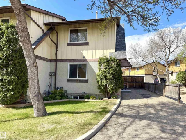 126 WOODSTOCK NW, Edmonton, Alberta T5T0H6