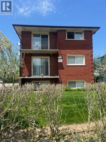 150 CHANDLER Drive Unit# 3, Kitchener, Ontario N2E1G9