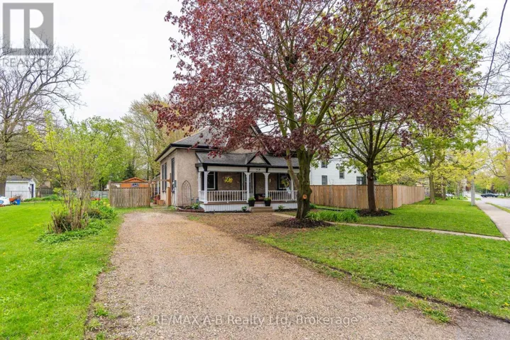 27 HOME STREET, Stratford, Ontario N5A1Z8