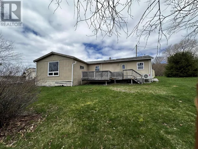 22 Old Halifax Road W, Three Mile Plains, Nova Scotia B0N2T0