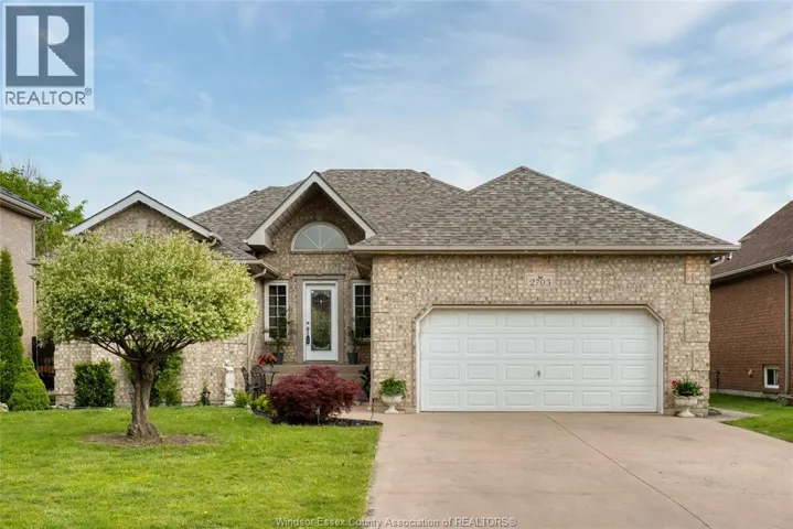 2703 LOMBARDY CRESCENT, LaSalle, Ontario N9H2Z1