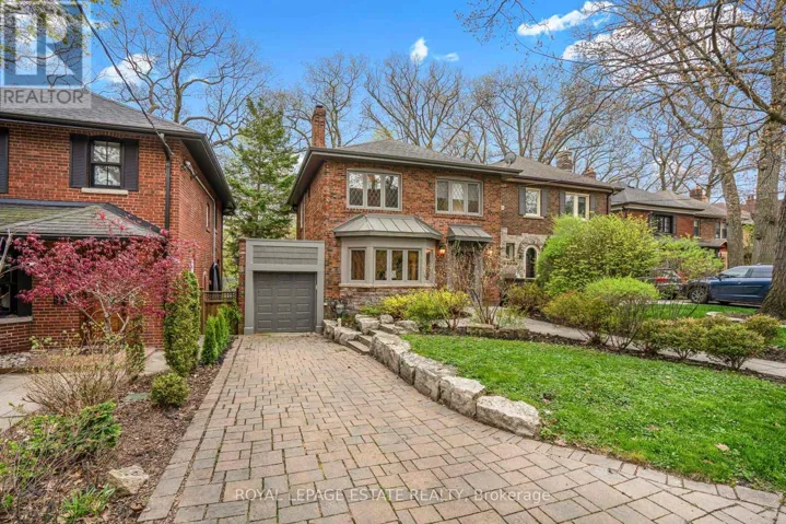 63 BEAUFORT ROAD, Toronto (The Beaches), Ontario M4E1M8