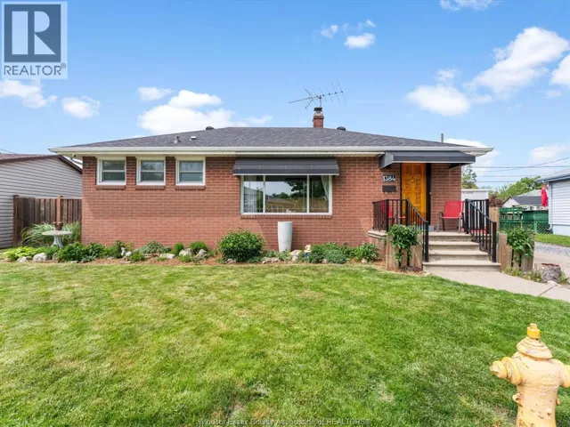 1384 GRANVILLE CRESCENT, Windsor, Ontario N9C3N8