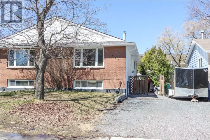 554 Phillip Street, Lively, Ontario P3Y1N1
