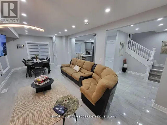 5595 WESLEY PLACE, Niagara Falls (Downtown), Ontario L2E3Z4