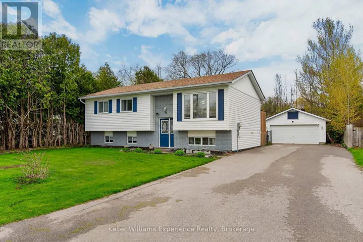 72 BAY STREET, Tay (Victoria Harbour), Ontario L0K2A0