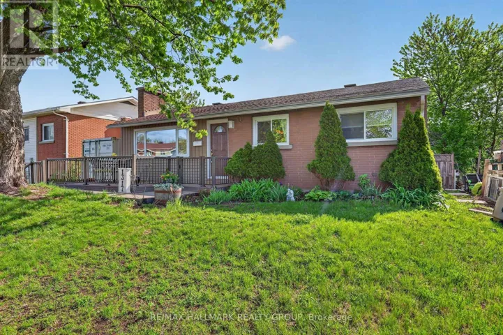 1317 AVENUE Q, Ottawa, Ontario K1G0B7