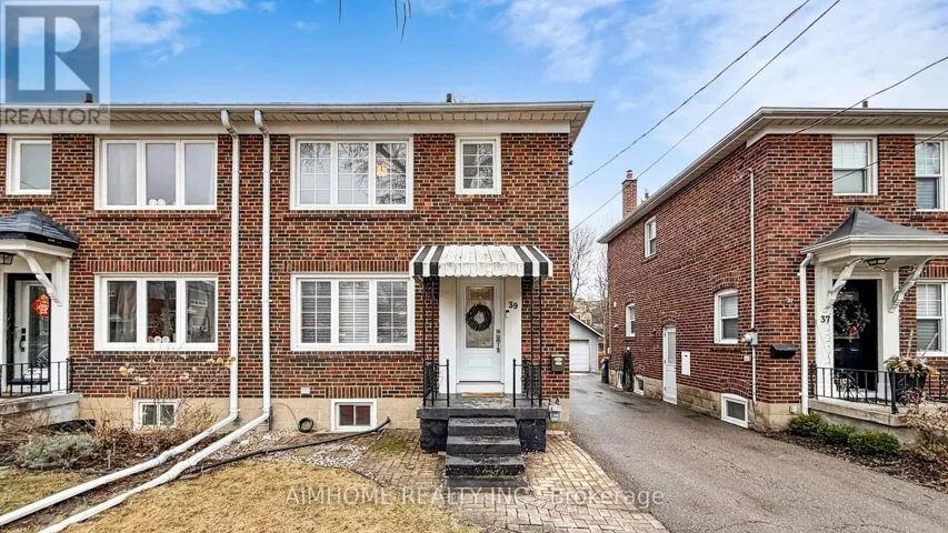 39 BRENTCLIFFE ROAD, Toronto (Leaside), Ontario M4G3Y4