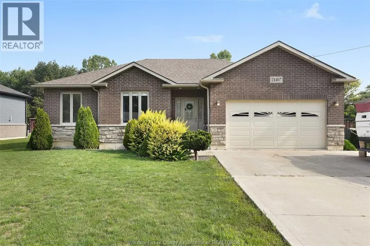 21107 MCLEAN ROAD, Wheatley, Ontario N0P2P0
