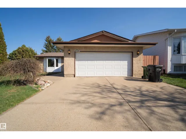 4724 38B AV NW NW, Edmonton, Alberta T6L5B9