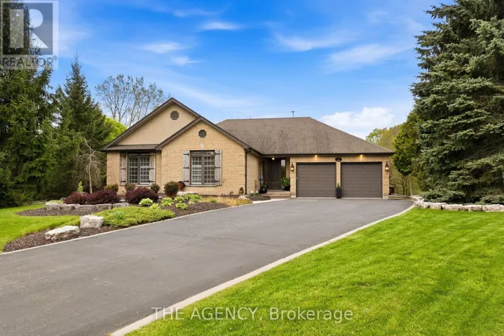 1 MCDONALD PLACE, Brant (South Dumfries), Ontario N0B1W0