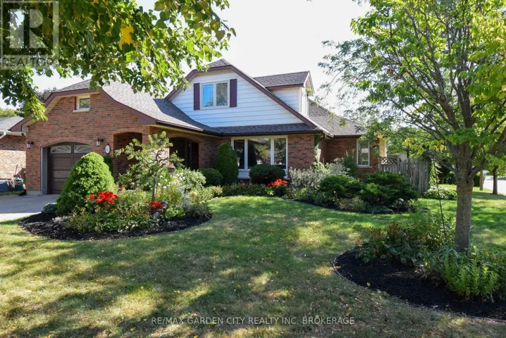 40 BELAIR DRIVE, St. Catharines (Port Dalhousie), Ontario L2N6X9