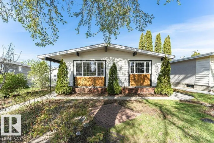 3508 113B ST NW, Edmonton, Alberta T6J1L5