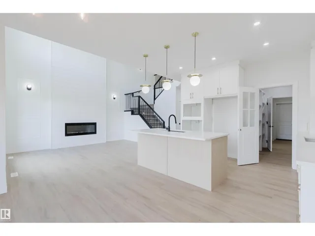 226 EDGEMONT GR NW, Edmonton, Alberta T6M3J6