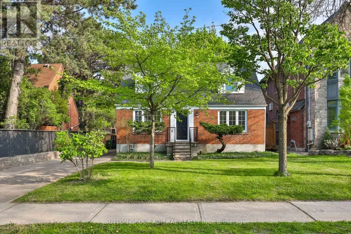 81 YORKVIEW DRIVE, Toronto (Willowdale West), Ontario M2R1J9
