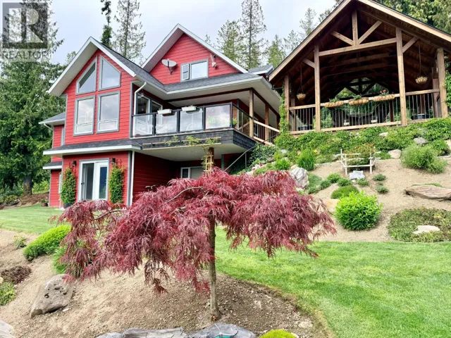 13643 Mountain Shores Road N, Boswell, British Columbia V0B1A4