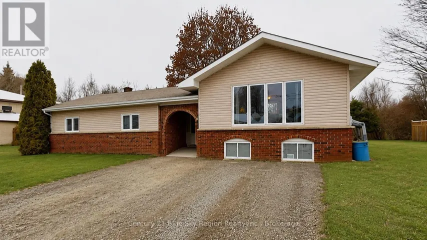 36 NICHOLS STREET, Callander, Ontario P0H1H0