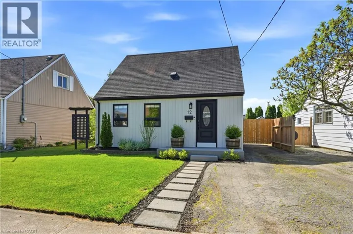 12 BEVERLY Street, St. Catharines, Ontario L2P2K1