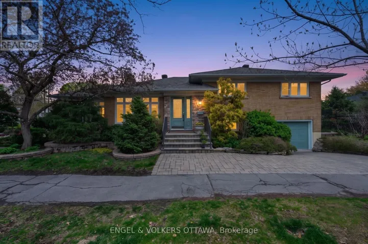 853 WINGATE DRIVE, Ottawa, Ontario K1G1S4