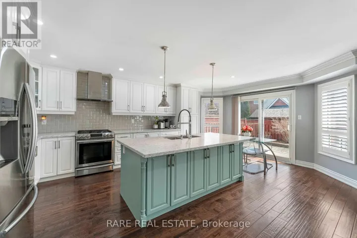 33 SOUTHBEND DRIVE, Brampton (Snelgrove), Ontario L7A1K5