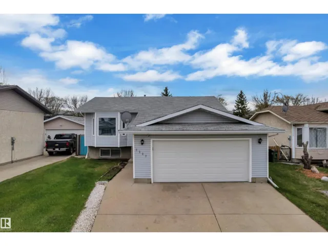 3227 145 AV NW, Edmonton, Alberta T5Y2E9