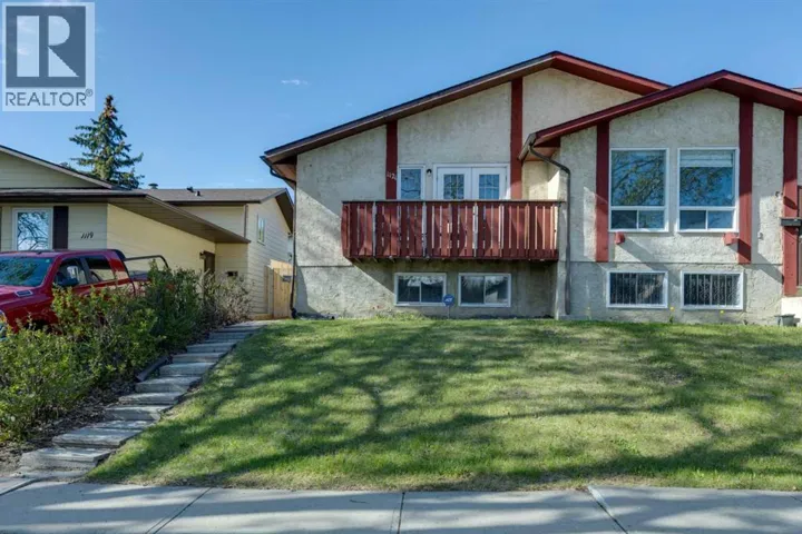 1121 Berkley Drive NW, Calgary, Alberta T3K1S6